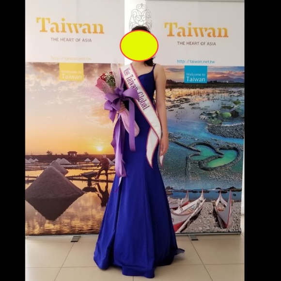 La Femme 22747 Sapphire Blue Mermaid Gown - Picture 4 of 4